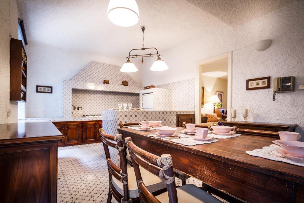 Lake Charming Apartment تْشيرنوبيو الغرفة الصورة